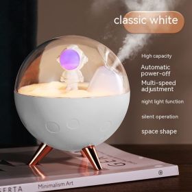 Household Bedroom Hydrating Usb Desktop Wireless Small Spray Spaceman Humidifier (Option: Classic White-Plug In Type)